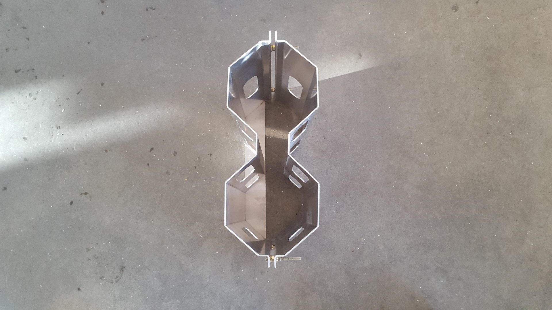 Dual Vertical Acetylene Bracket (a.k.a. "Jetpack") - Image 7