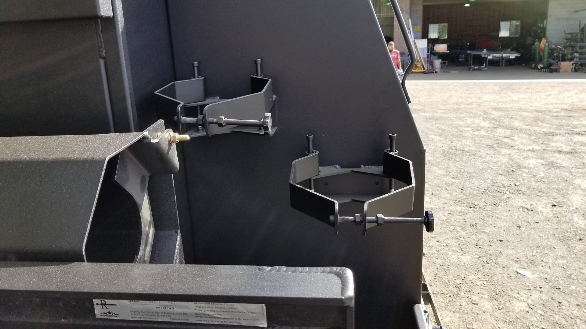 Adjustable Acetylene/Oxygen Brackets - Image 9