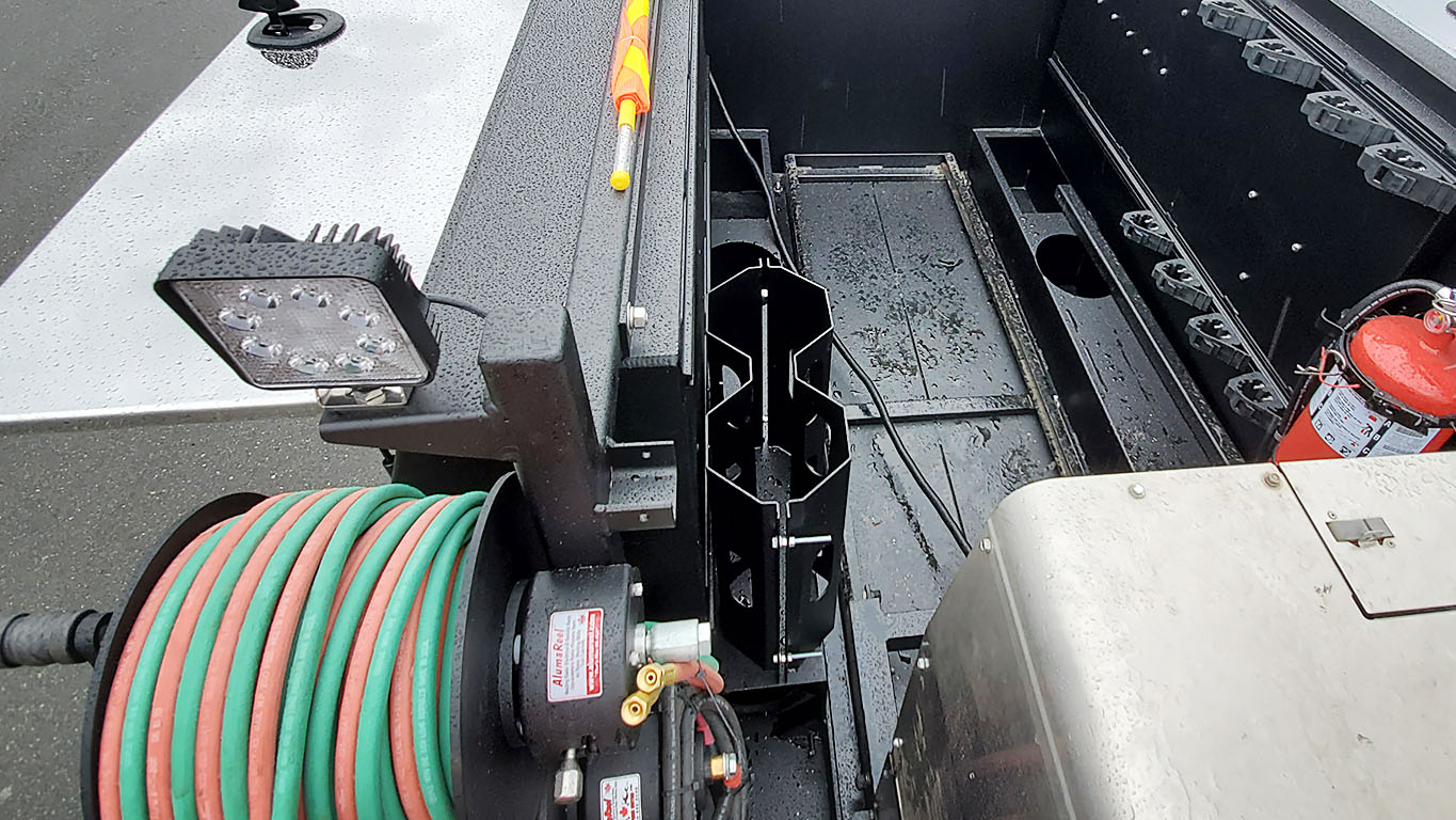 Dual Vertical Acetylene Bracket (a.k.a. "Jetpack") - Image 3