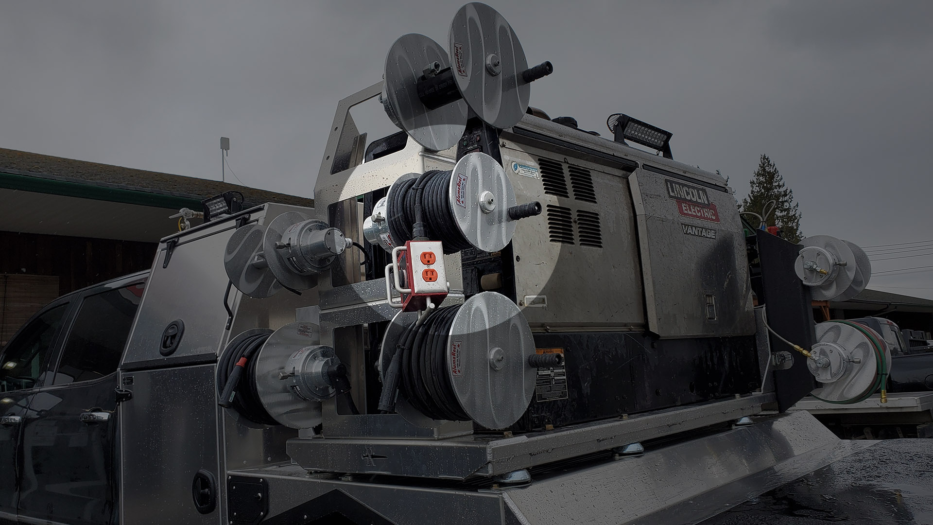 EC6-100V2 Electrical Cord / Welder Remote Reel (Chrome) - Image 4