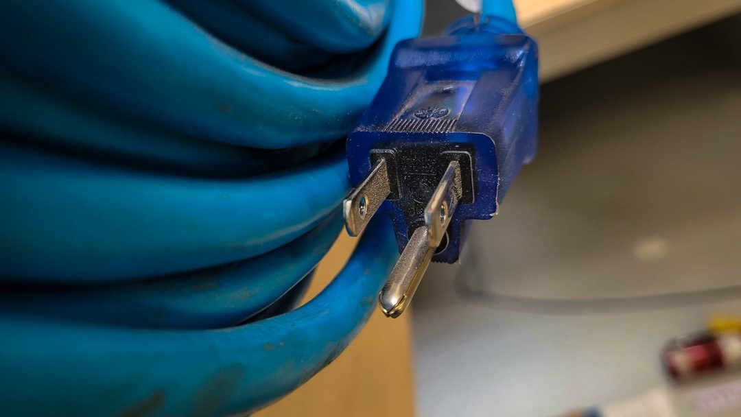 100' of 12/3 Extreme Duty Extension Cord - Image 7