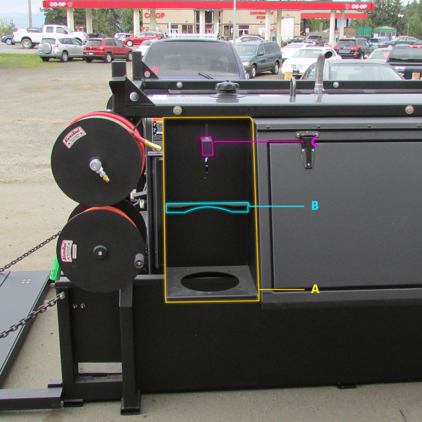 Skid-Style 20-30lb Propane Bracket - Image 3