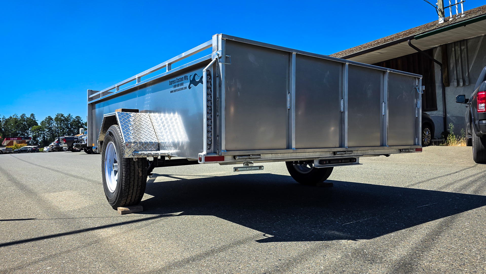 6'x10' 3000lbs GVW Utility Trailer - Image 6